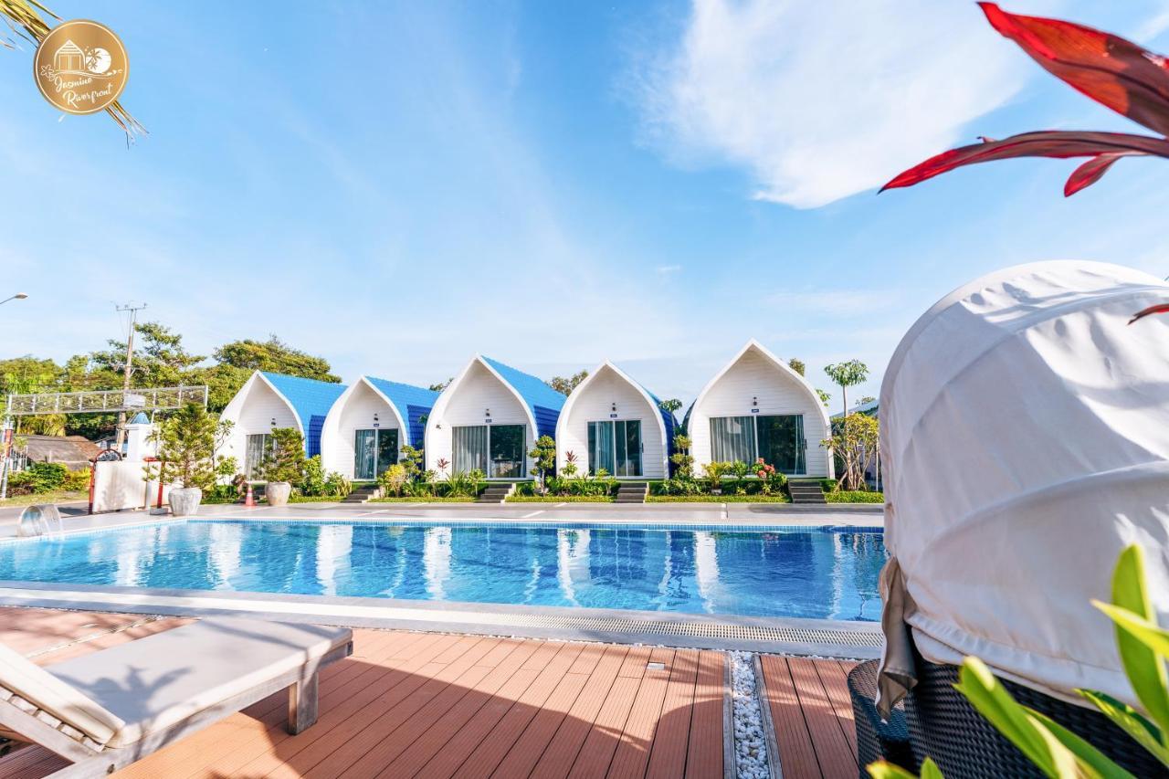 Jasmine River Front Hotel Kampot Kültér fotó