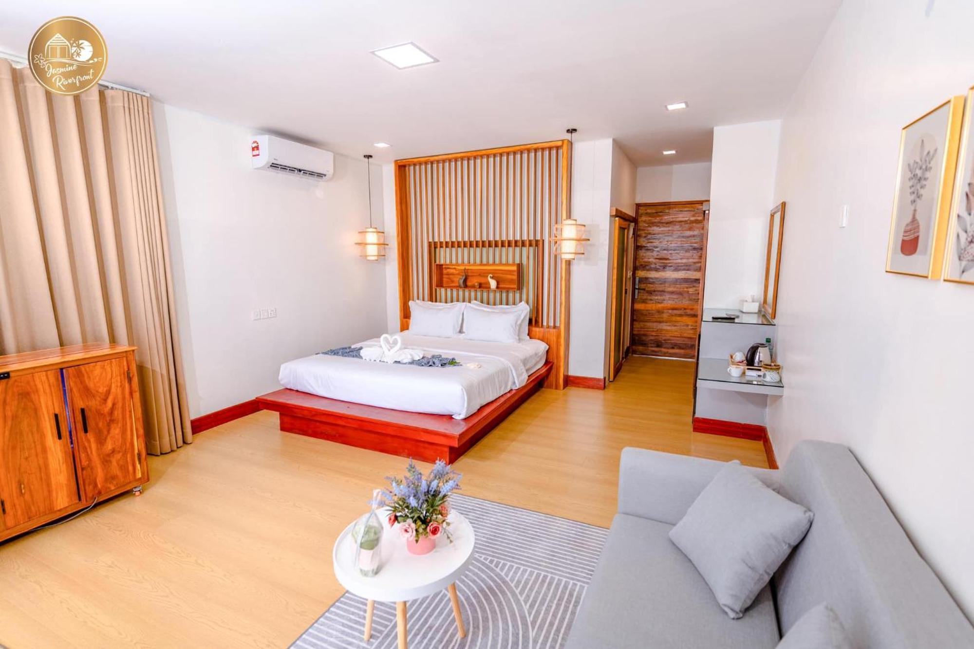 Jasmine River Front Hotel Kampot Kültér fotó
