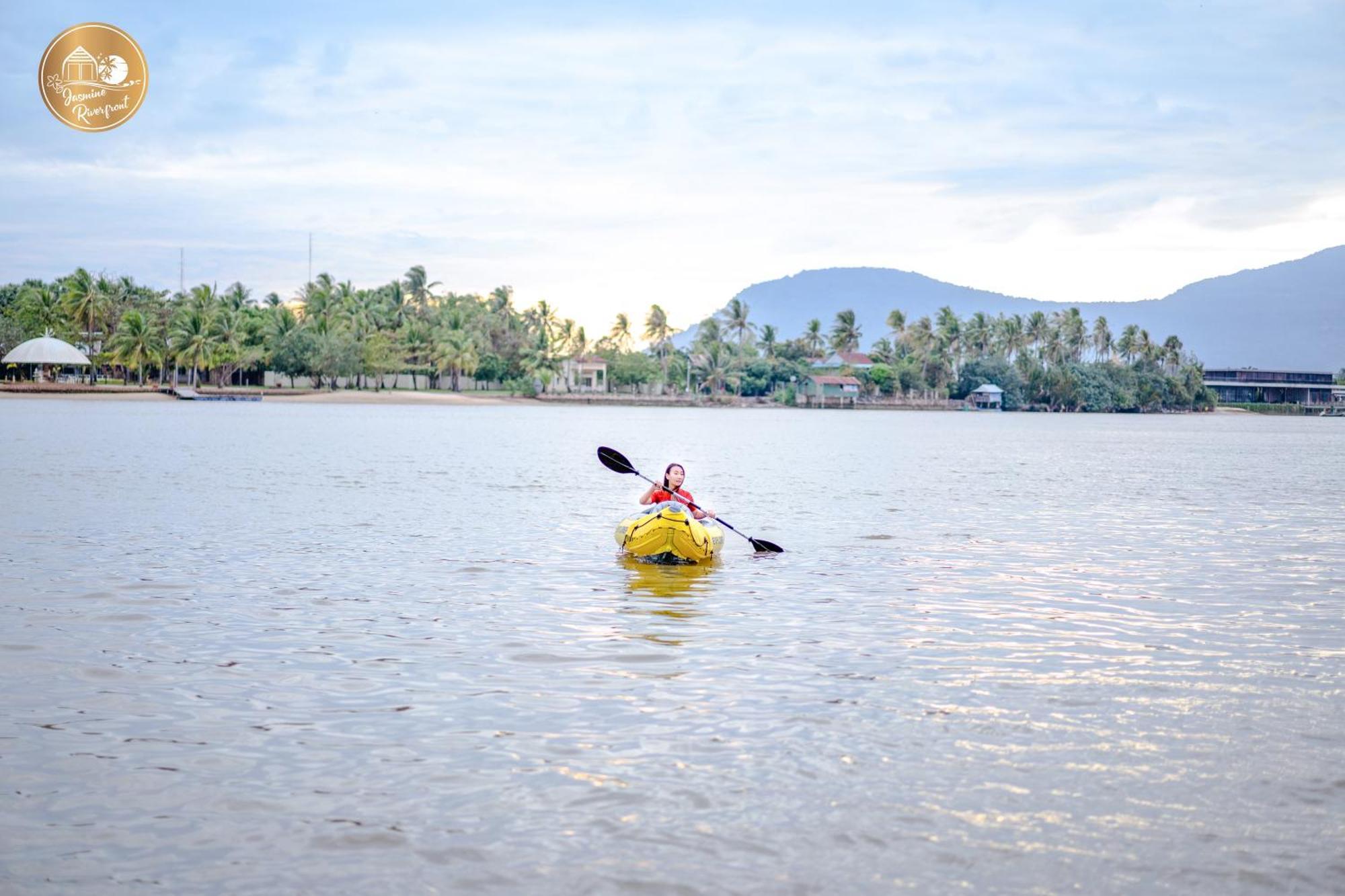 Jasmine River Front Hotel Kampot Kültér fotó